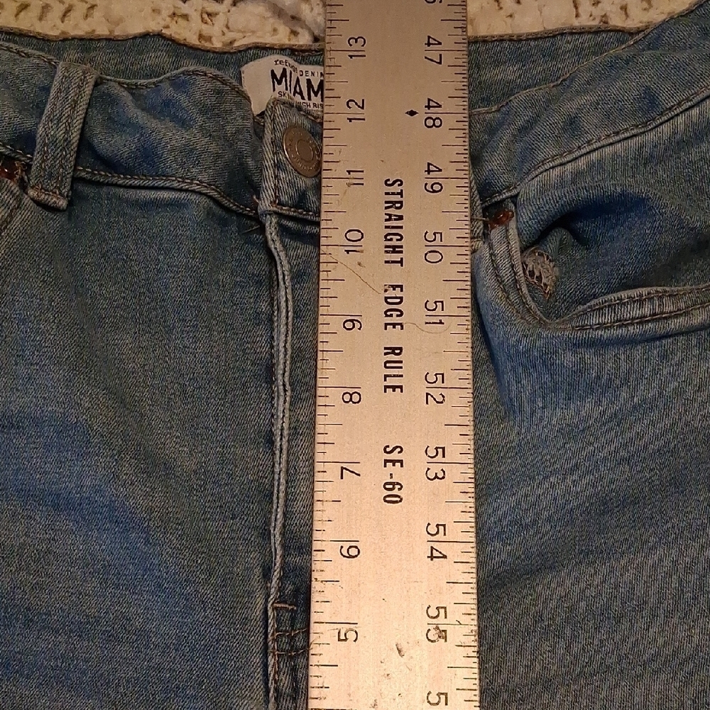 Refuge Distressed Light Blue Skinny Jeans – Size 7 💎🔥 - Picture 4 of 10